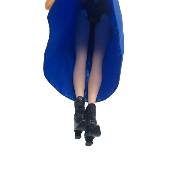 Mattel Disney Frozen Princess Anna Barbie Doll with Fashion Outfit Crown - Picture 7 of 16